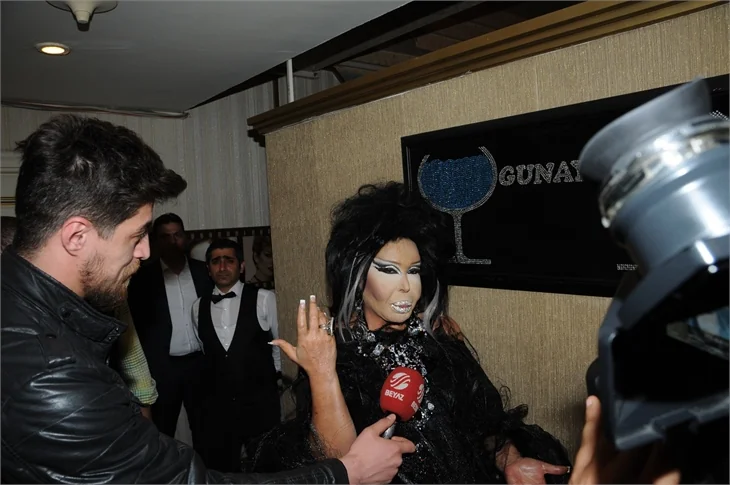 Bülent Ersoy Günay sahnesinde!