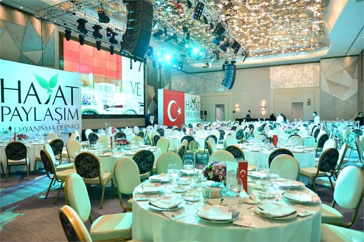 Özel Eğitim ve Rehabilitasyon Merkezi için düzenlenen yemekten 1 milyon lira gelir elde edildi!