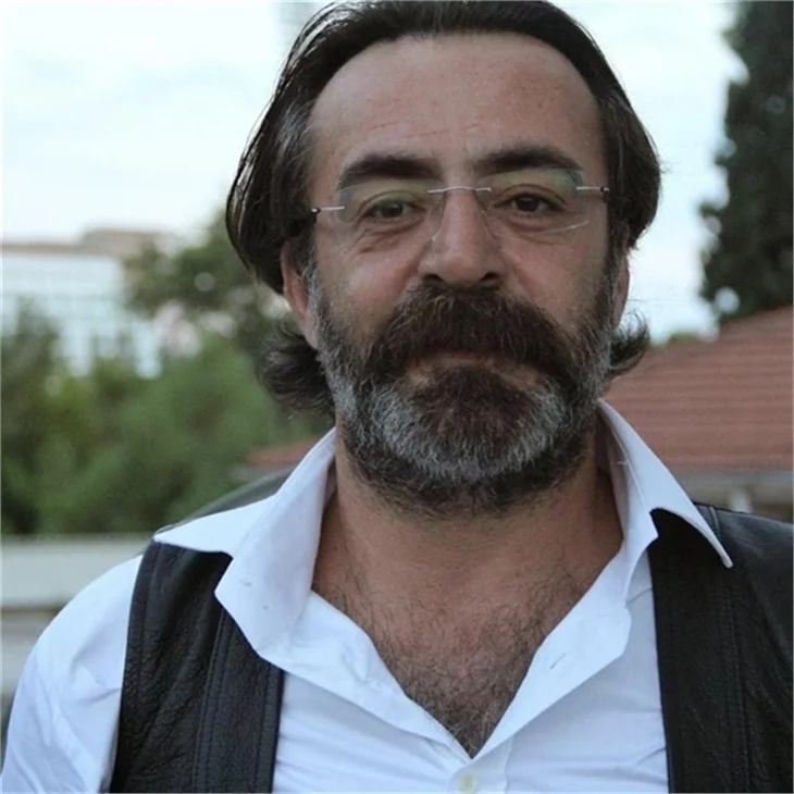 Ünlülerin gerçek meslekleri