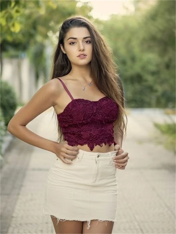 Hande Erçel'in partneri kim olacak?