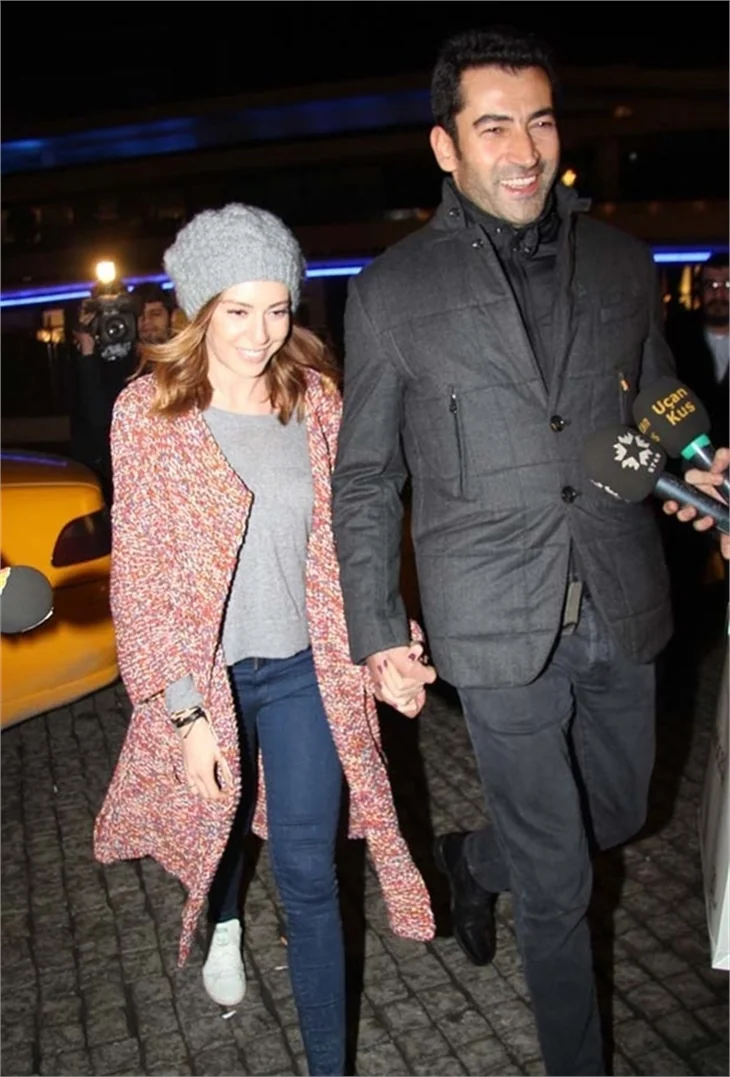 İşte Kenan İmirzalıoğlu ve Sinem Kobal'ın düğün davetiyesi!