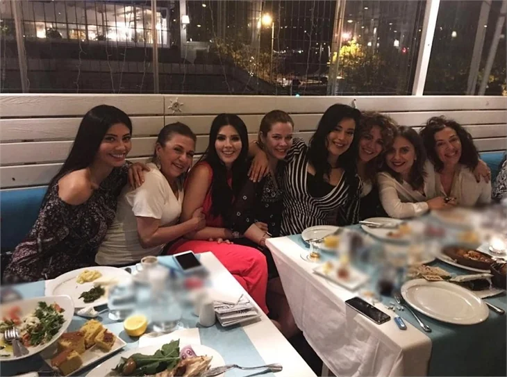 Kaderimin Yazıldığı Gün ekibi hasret giderdi