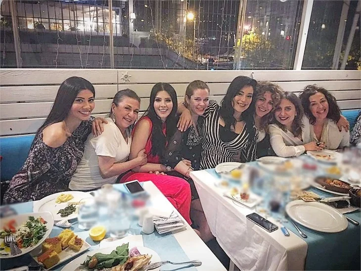 Kaderimin Yazıldığı Gün ekibi hasret giderdi
