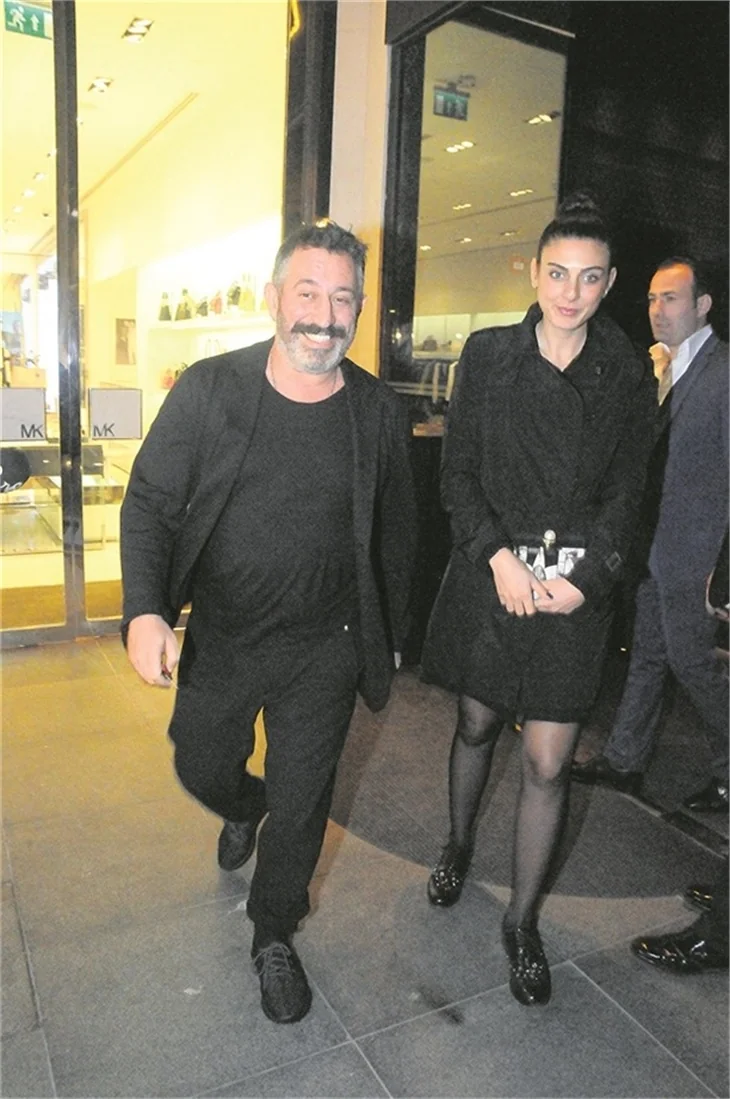 Cem Yılmaz ve Özge Sabuncu yeniden bir arada