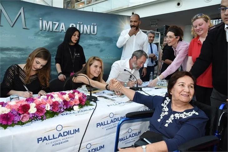 O Hayat Benim'den Omurilik Felçlileri Derneği ve Down Sendromu Derneği'ne destek!