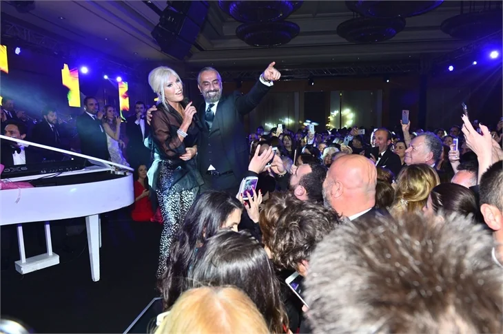 Ajda Pekkan ve ENBE Orkestrası'ndan müthiş konser!