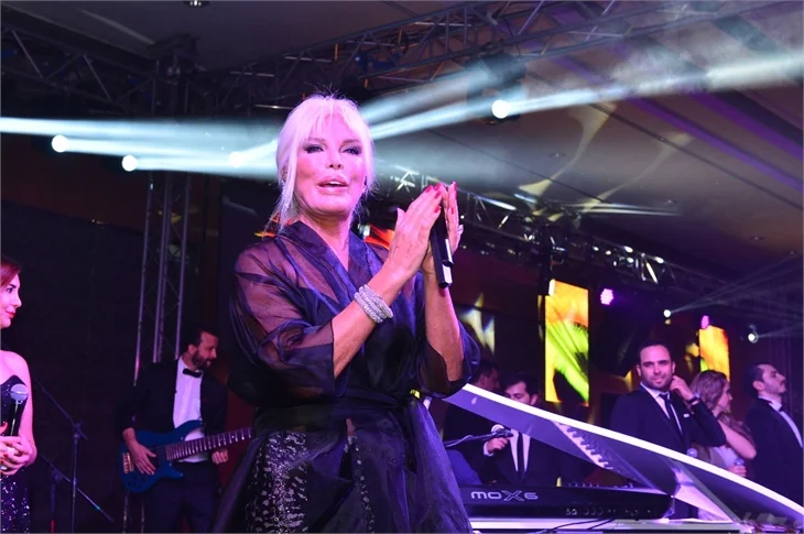 Ajda Pekkan ve ENBE Orkestrası'ndan müthiş konser!