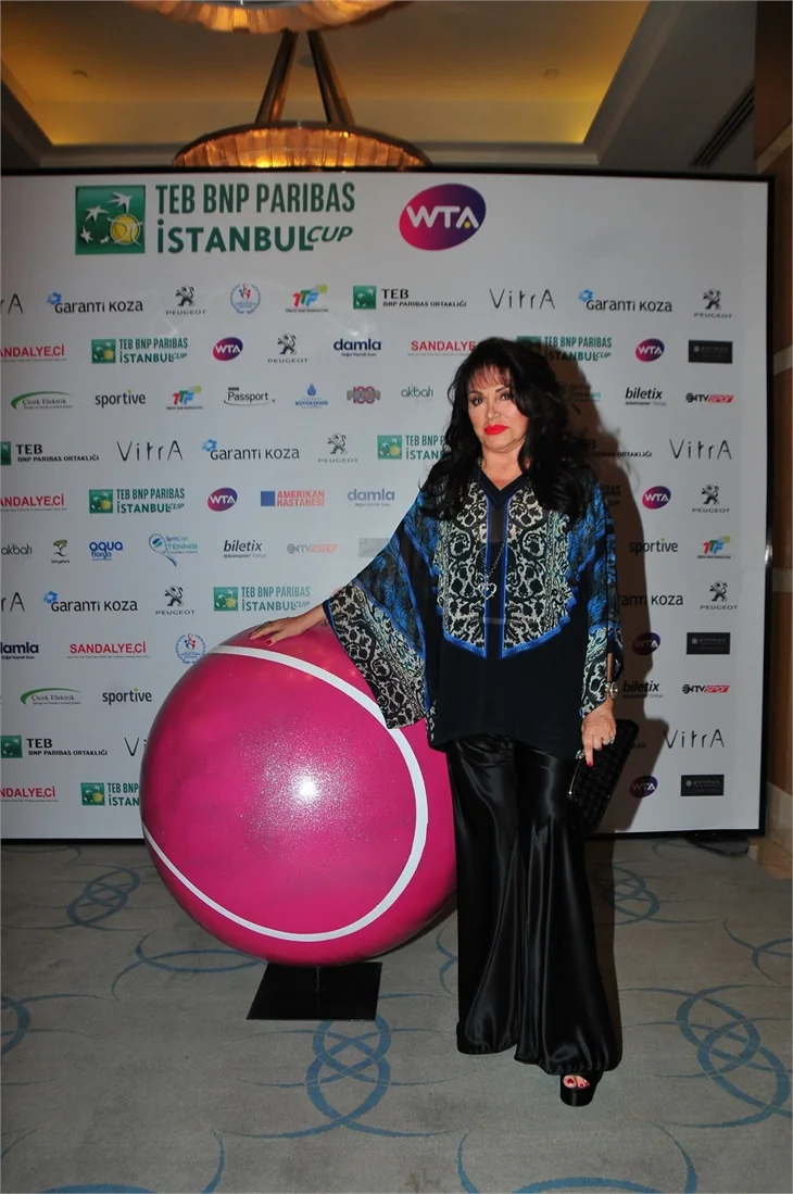 Ajda Pekkan ve ENBE Orkestrası'ndan müthiş konser!