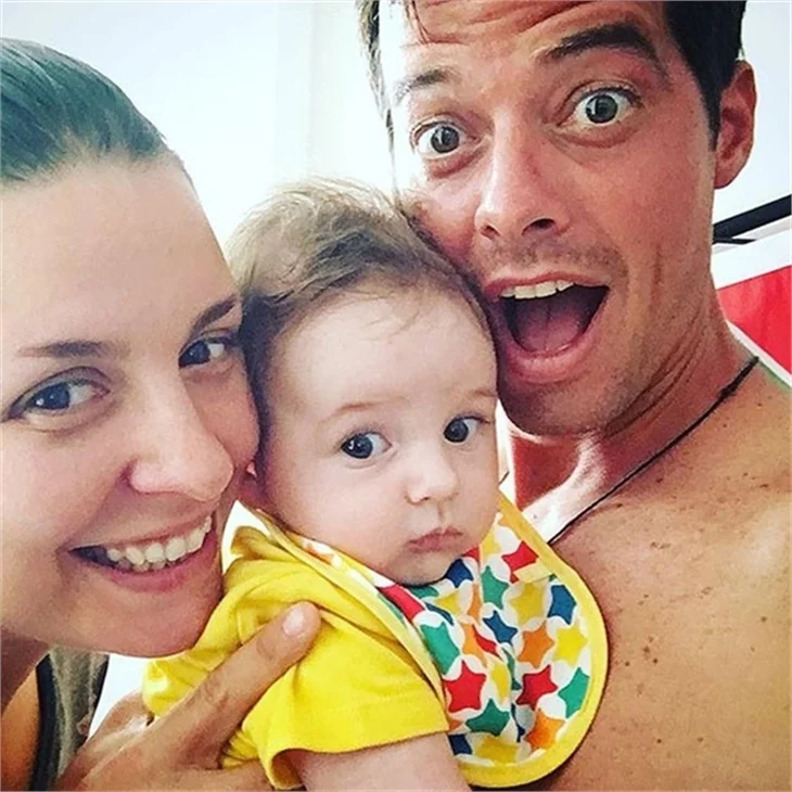 Alp Kırşan'dan çekirdek aile pozu