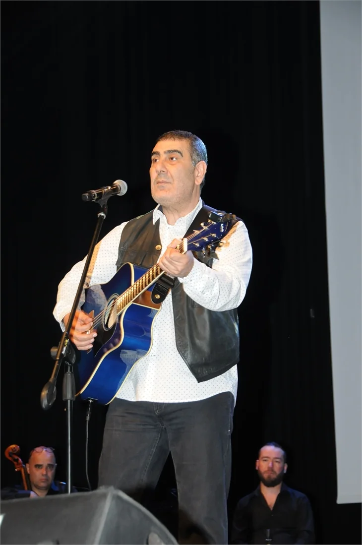 "Bir Dileğim Var" grubuna ünlülerden büyük destek!