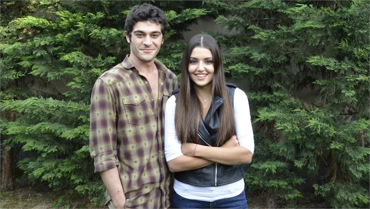 Hande Erçel ile  Burak Deniz başrolde!