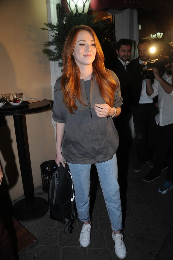 Elçin Sangu: Bikinili görüntülenmekten korkuyorum!