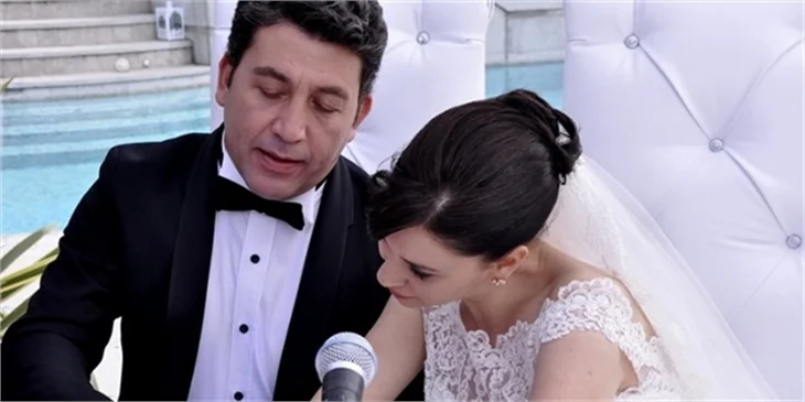 Emre Kınay ile Evrim Alasya aşk yaşıyor