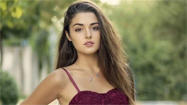 Hande Erçel fiyatını ikiye katladı!