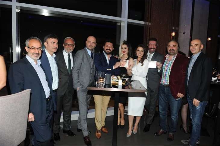 Albüm kutlamasına ünlü akını
