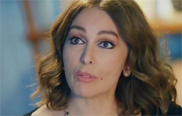 Zerrin Tekindor ve oğlu Hira Tekindor hacker'ları şikayet etti