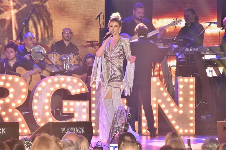 Gülben Ergen: Eve gidince yine pijamalarımızı giyip oturacağız