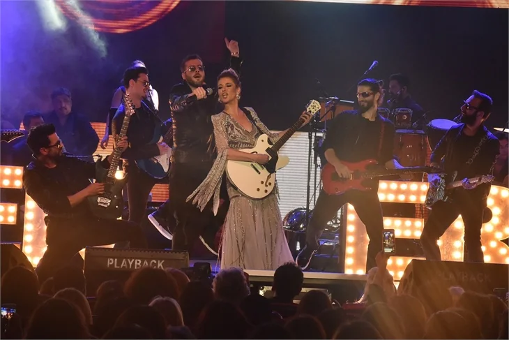 Gülben Ergen: Eve gidince yine pijamalarımızı giyip oturacağız