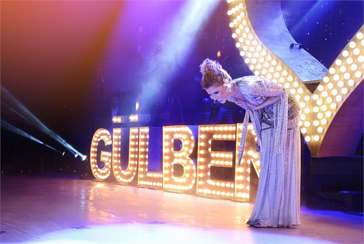 Gülben Ergen: Eve gidince yine pijamalarımızı giyip oturacağız