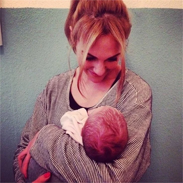 Meryem Uzerli'nin kızı Lara ilk kez görüntülendi