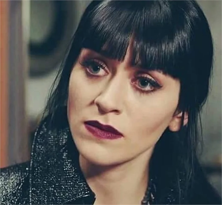 Hazal Türesan: Demet Evgar'ı çok seviyorum