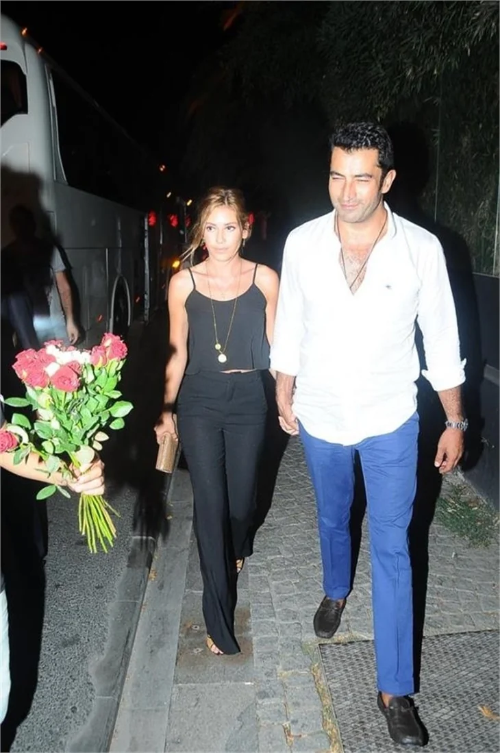 Sinem Kobal ile Kenan İmirzalıoğlu'nun düğününde kimler sahneye çıkacak?