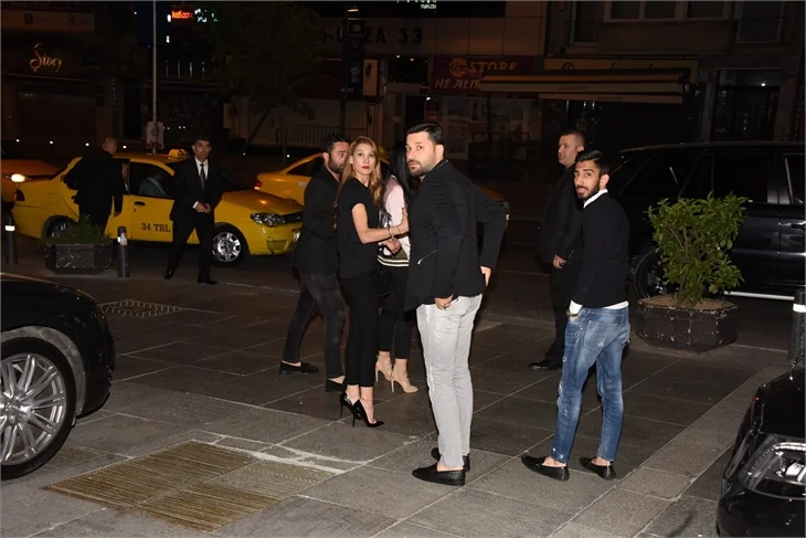 Galatasaraylı Hakan Balta'nın eşi Derya Balta: Güzel çektiniz mi?