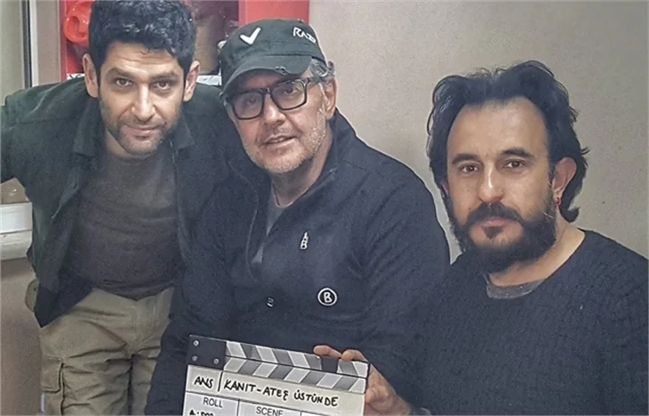 Kanıt geri döndü! İşte setten ilk kare!