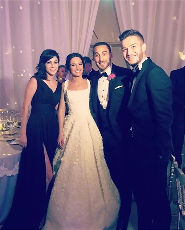 Beşiktaşlı futbolcu Cenk Tosun'un düğününe ünlü akını