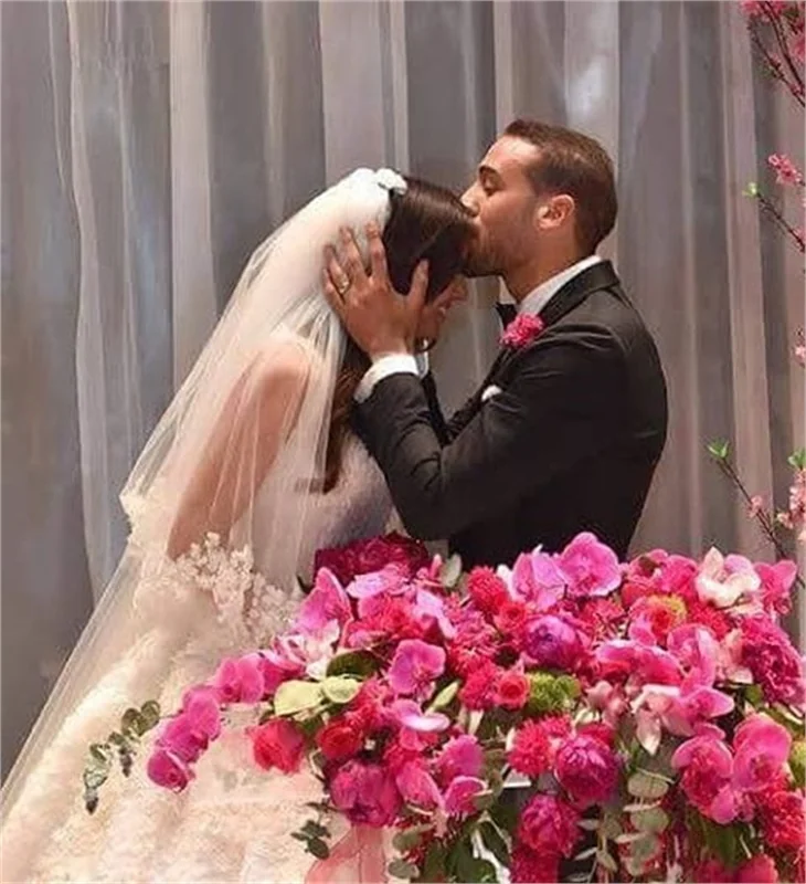 Beşiktaşlı futbolcu Cenk Tosun'un düğününe ünlü akını