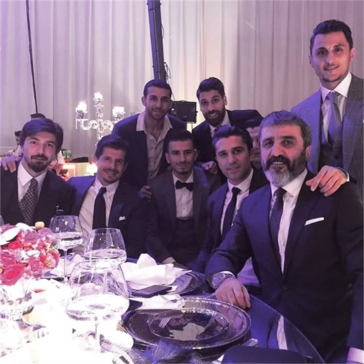 Beşiktaşlı futbolcu Cenk Tosun'un düğününe ünlü akını