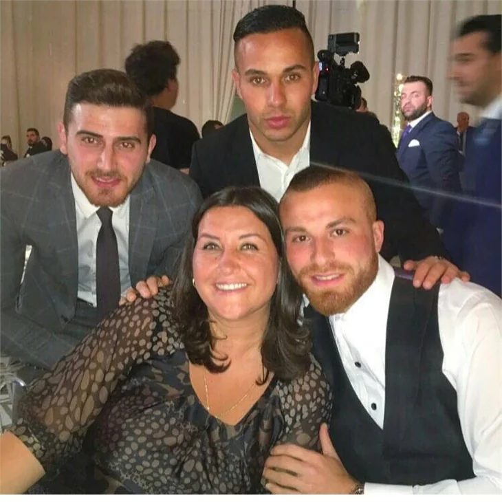 Beşiktaşlı futbolcu Cenk Tosun'un düğününe ünlü akını