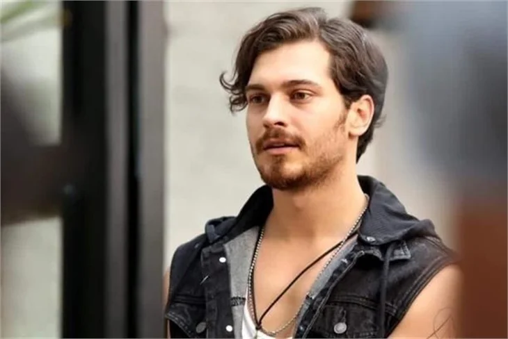 Çağatay Ulusoy'ın yeni dizisi hakkındaki tüm detaylar