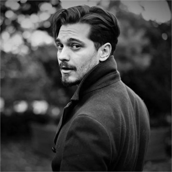 Çağatay Ulusoy'ın yeni dizisi hakkındaki tüm detaylar