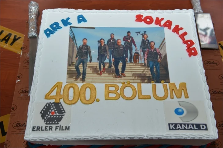 Arka Sokaklar'da 400. bölüm kutlaması!