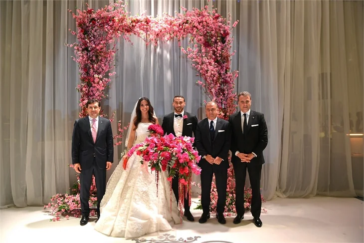 Cenk Tosun dünya evine girdi!