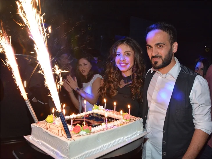 Ünlü oyuncuya sürpriz doğum günü
