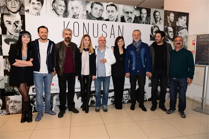 Ünlüler bu sergiye akın etti!