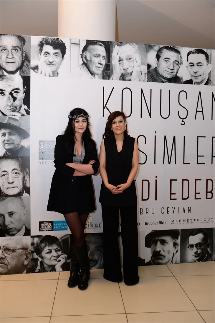 Ünlüler bu sergiye akın etti!