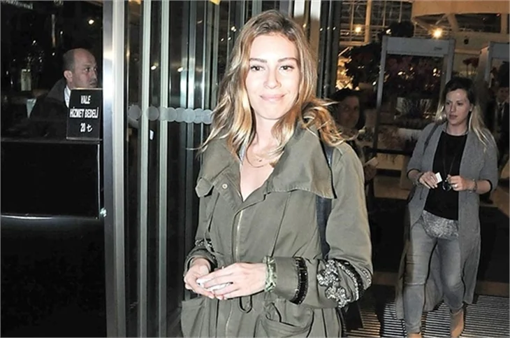 Sinem Kobal düğün alışverişinde