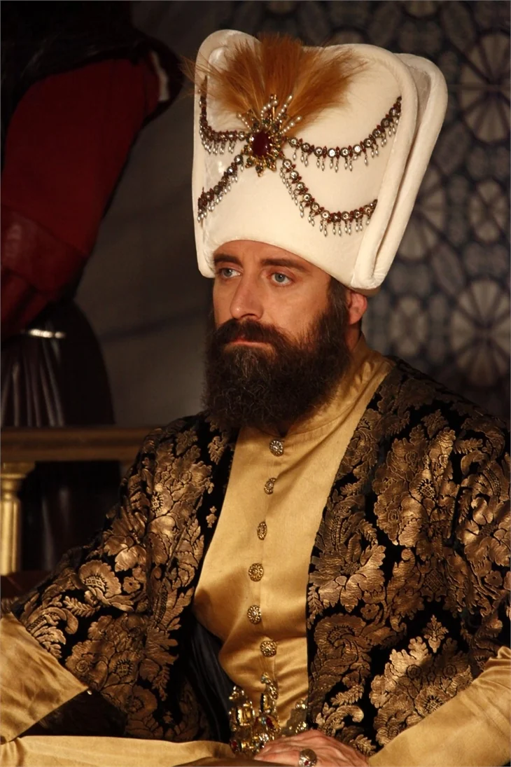 Halit Ergenç'ten rekor ücretli dönüş!