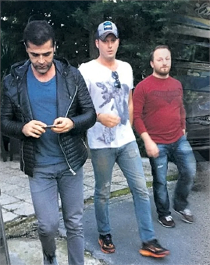 Kıvanç Tatlıtuğ yeni dizinin müjdesini verdi