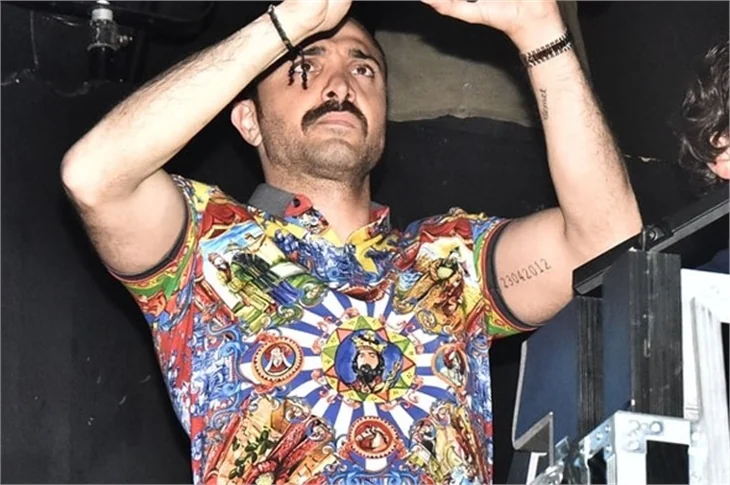 Demet Akalın: Pişti olmamak için paraları bayıldım