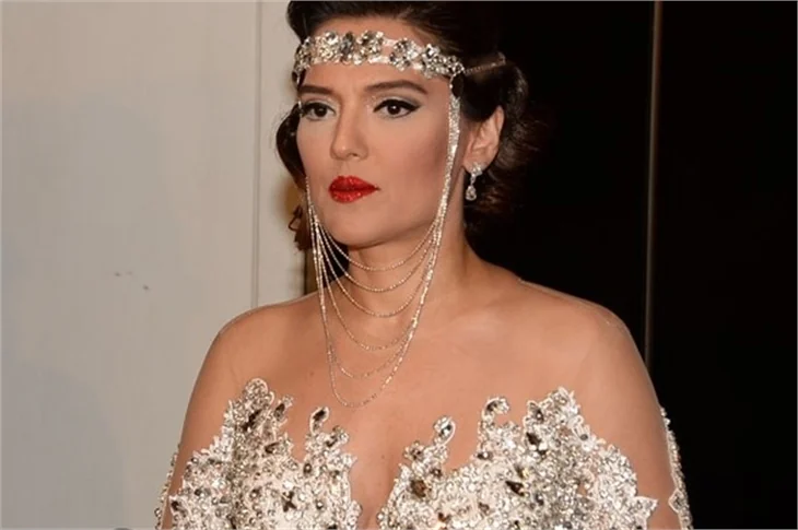 Demet Akalın: Pişti olmamak için paraları bayıldım