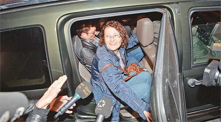 Murat Boz'dan Aslı Enver'e romantik doğum günü kutlaması