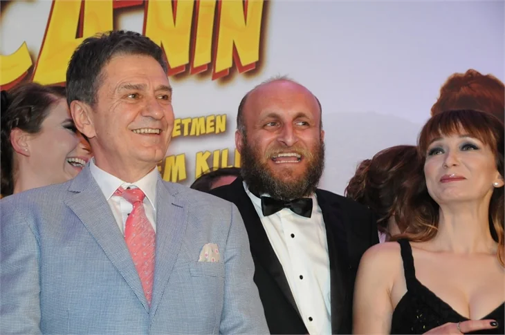 ‘Oflu Hocanın Şifresi 2, filminin galası yapıldı!