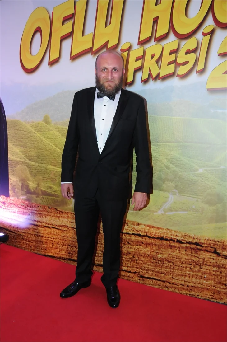 ‘Oflu Hocanın Şifresi 2, filminin galası yapıldı!
