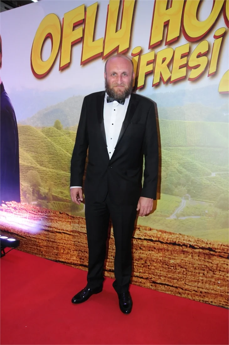 ‘Oflu Hocanın Şifresi 2, filminin galası yapıldı!