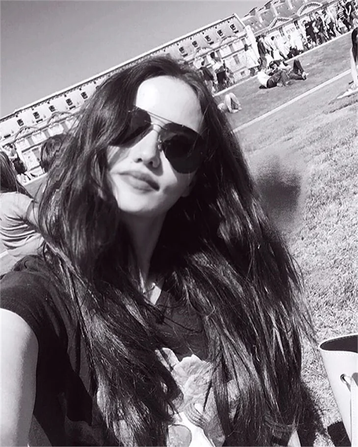 Fahriye Evcen dünya turunda