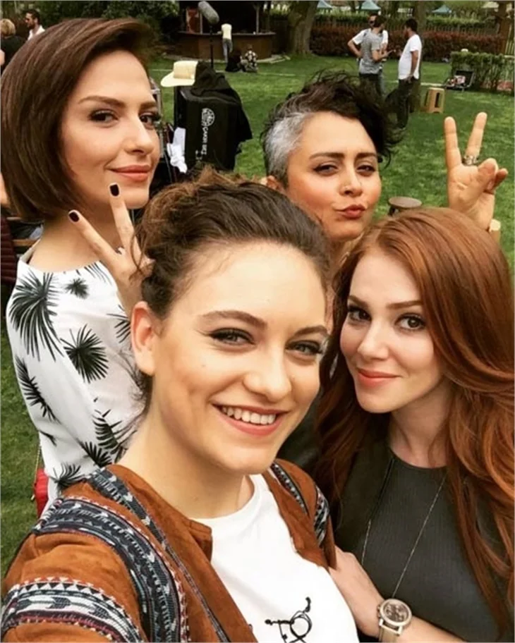 Ünlülerin set arkası halleri